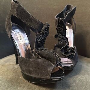 Steve Madden Black Highheels